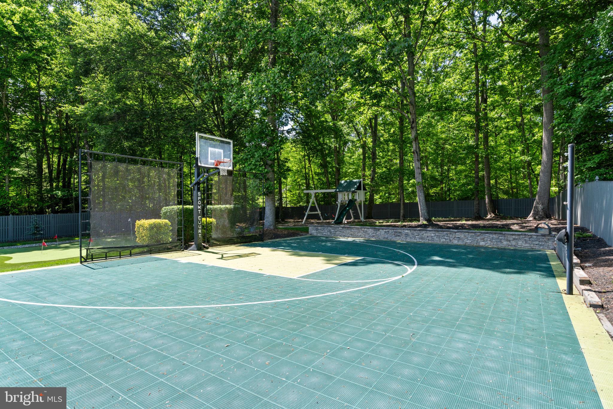 BARRINGTON OAKS - Residential