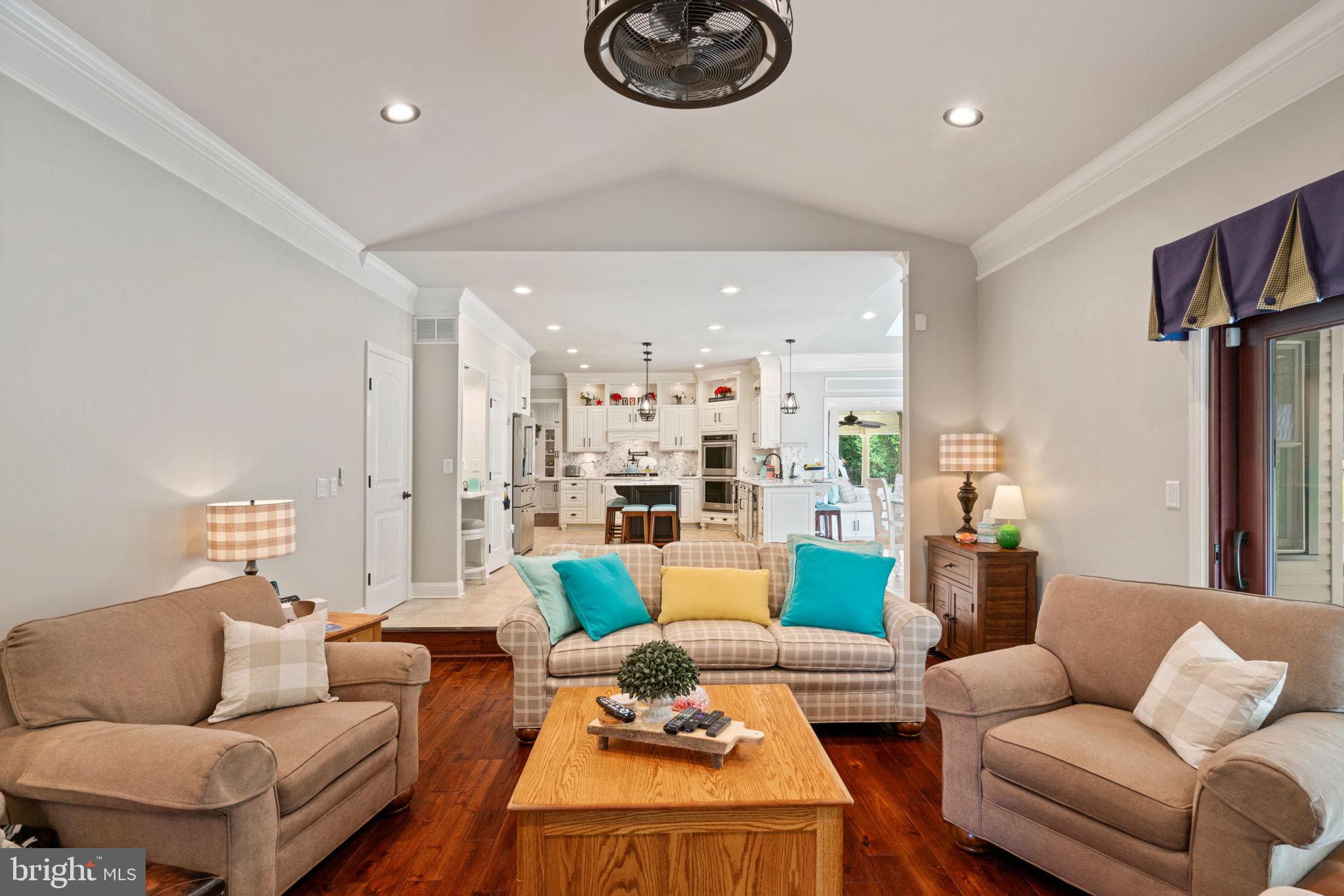 BARRINGTON OAKS - Residential