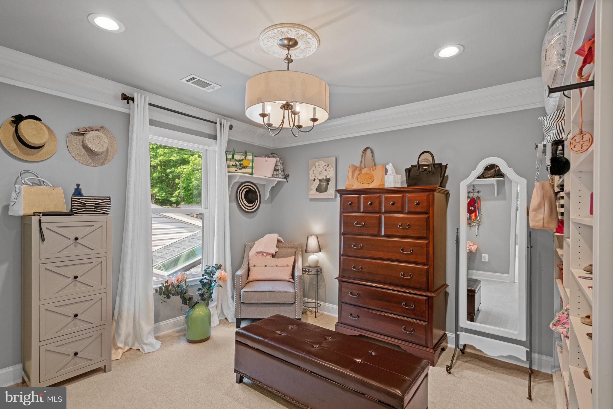 BARRINGTON OAKS - Residential