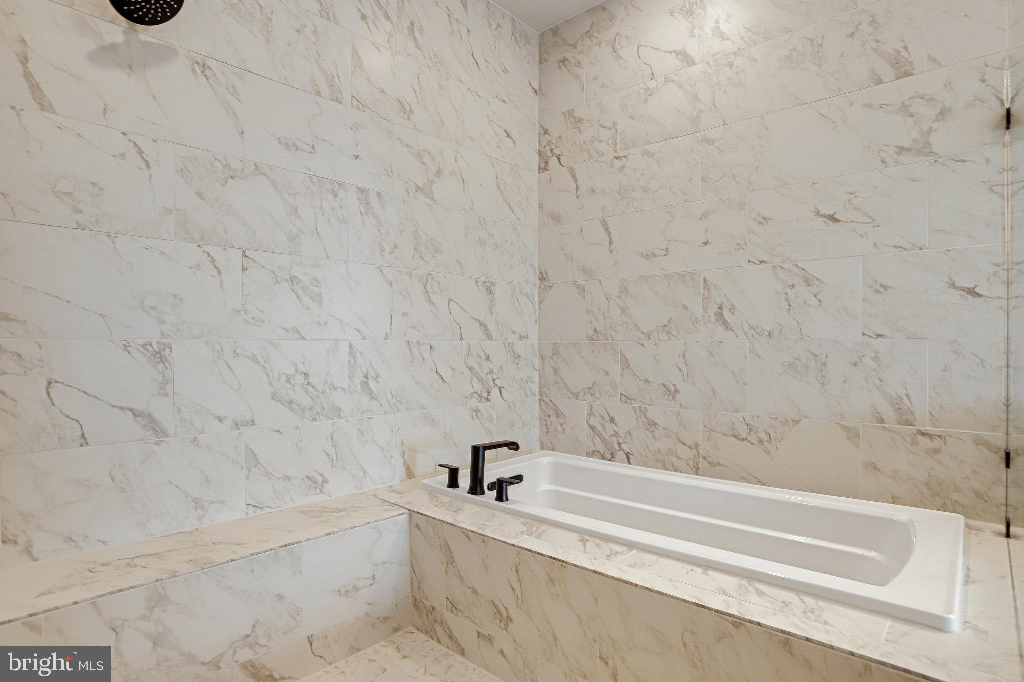 POTOMAC OVERLOOK - Residential