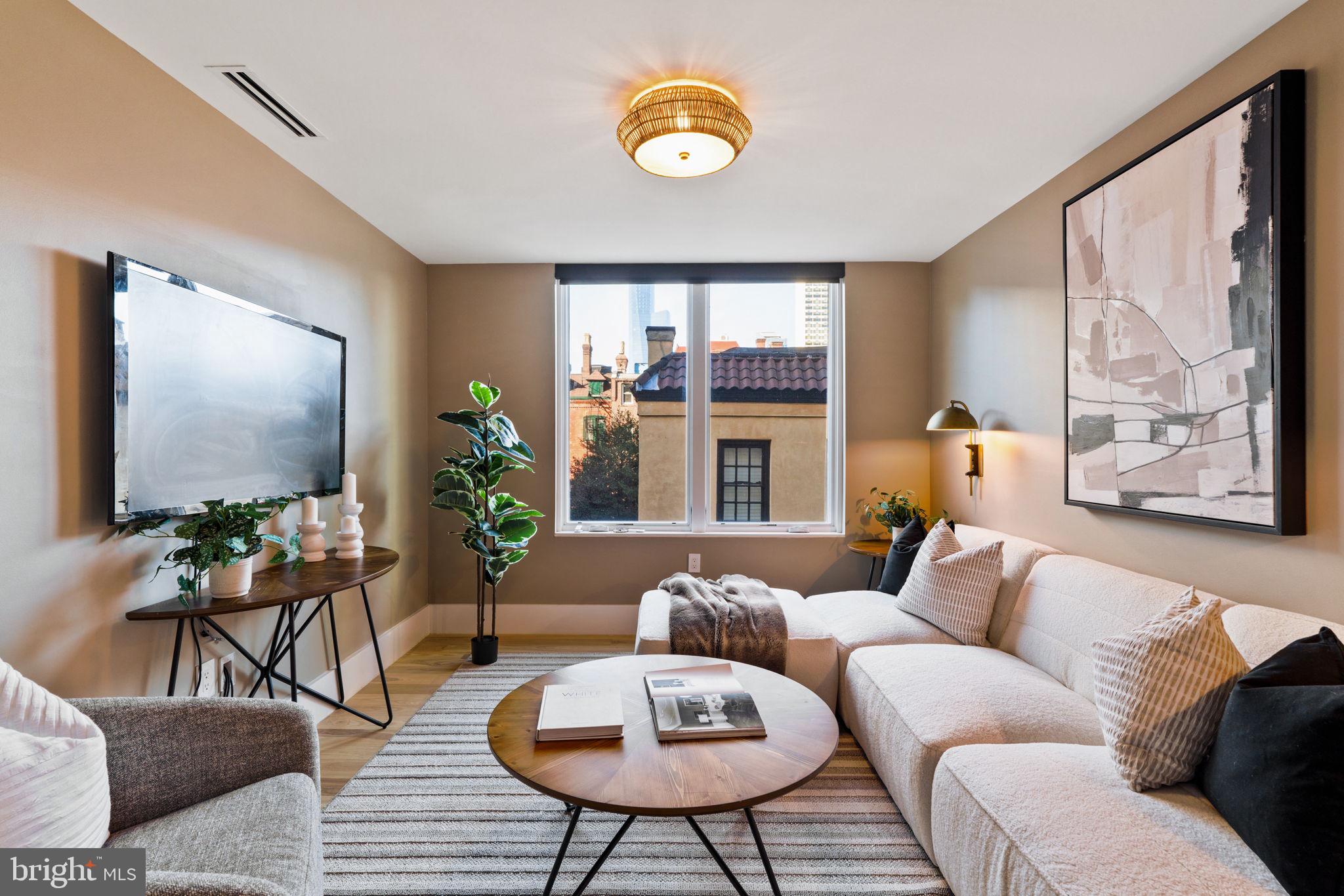 RITTENHOUSE SQUARE - Residential