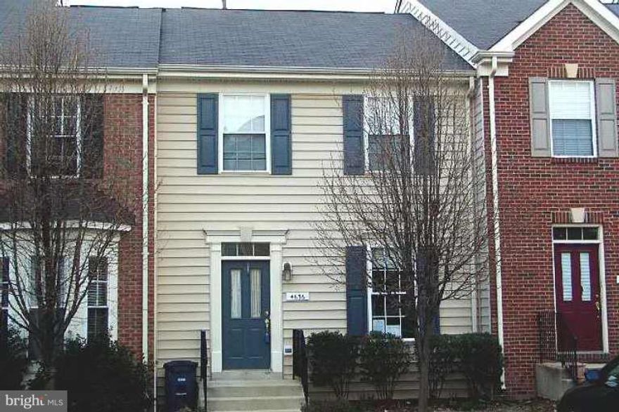 Excellent location.  Please use online application on the leasing section of the listing. ,Pets case by  case . Great location close to shopping and dining. Close to the bus stop .  Hardwood floors in the main level.  New appliances in the kitchen.  New floors in the bedrooms and lower level. Backs to common area.