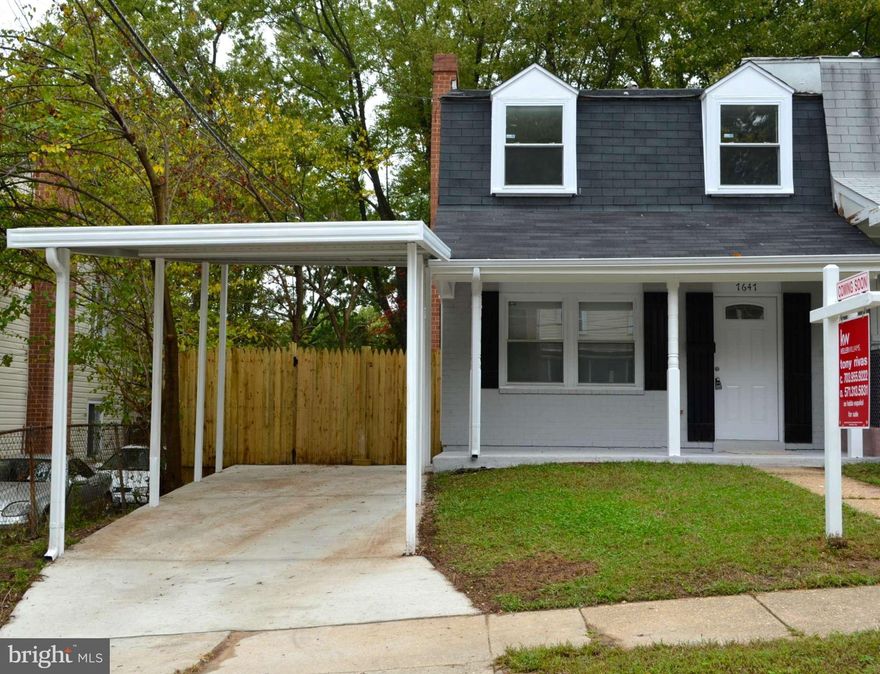 ATTENTION! WHY RENT WHEN YOU COULD OWN THIS PROPERTY FOR LESS? THIS END UNIT TOWNHOME OFFERS 3 BEDROOMS AND 1.5 FULL BATHS,NEW A/C,NEW KITCHEN COUNTERS,CABINETS,APPLIANCES,WASHER & DRYER,UPDATED BATHROOMS,CERAMIC TILE FLOORING,NEW SIDING,NEW PAINT,NEW CARPET,NEW FENCE,NO HOA & MORE. THIS HOME IS CONVENIENT TO FEDEX FIELD,SPORTS COMPLEX,SHOPPING,DINING,METRO,BUSES,PARKS,DOWNTOWN DC,495 & 95.