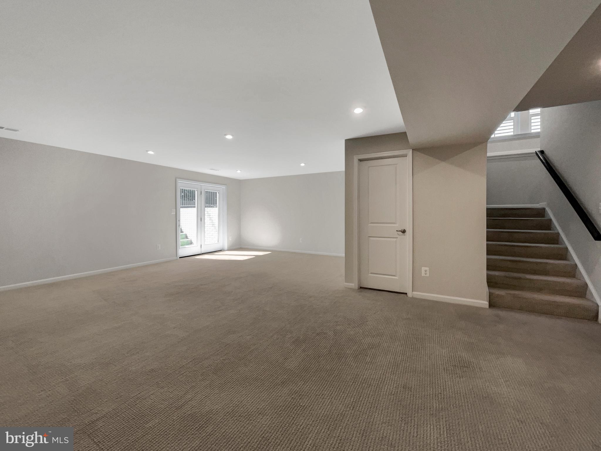 MAY'S QUARTER - Residential