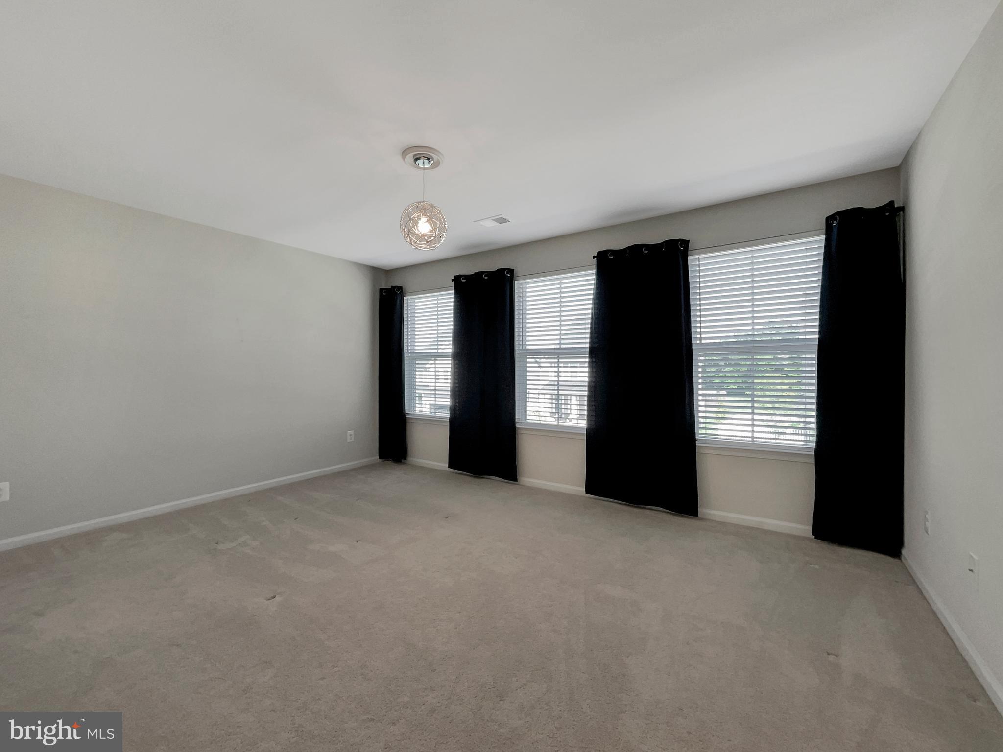 MAY'S QUARTER - Residential