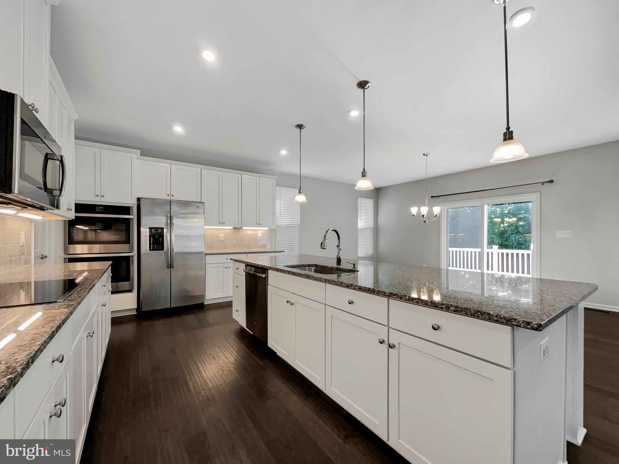 MAY'S QUARTER - Residential