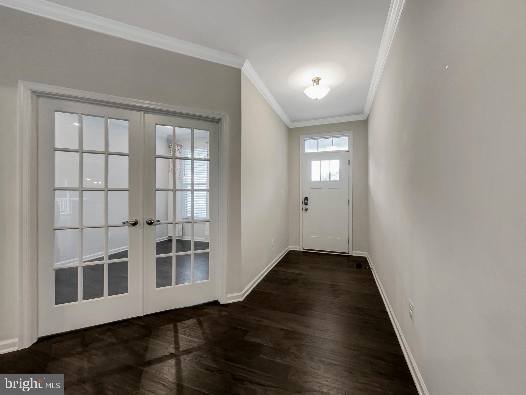 MAY'S QUARTER - Residential