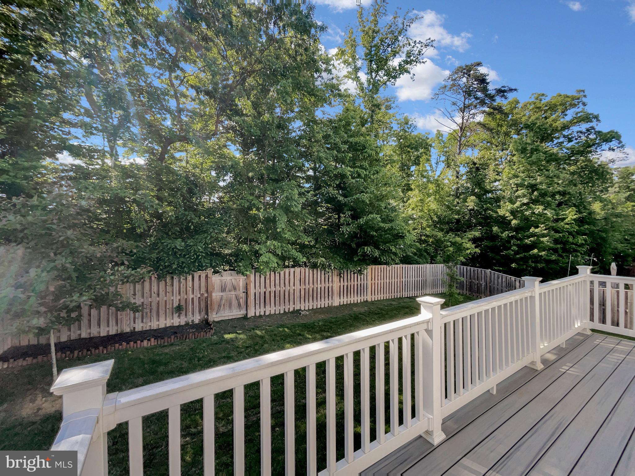 MAY'S QUARTER - Residential