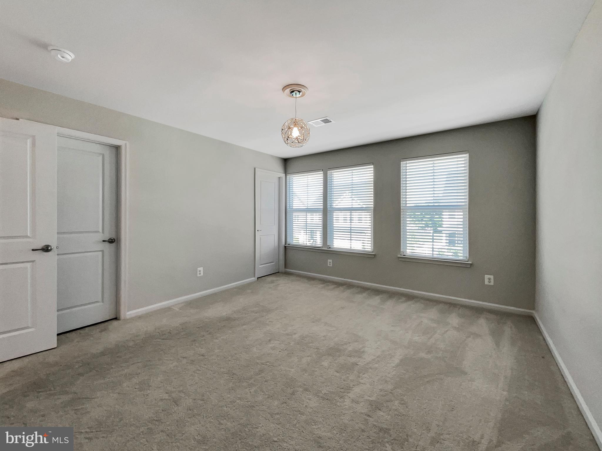 MAY'S QUARTER - Residential