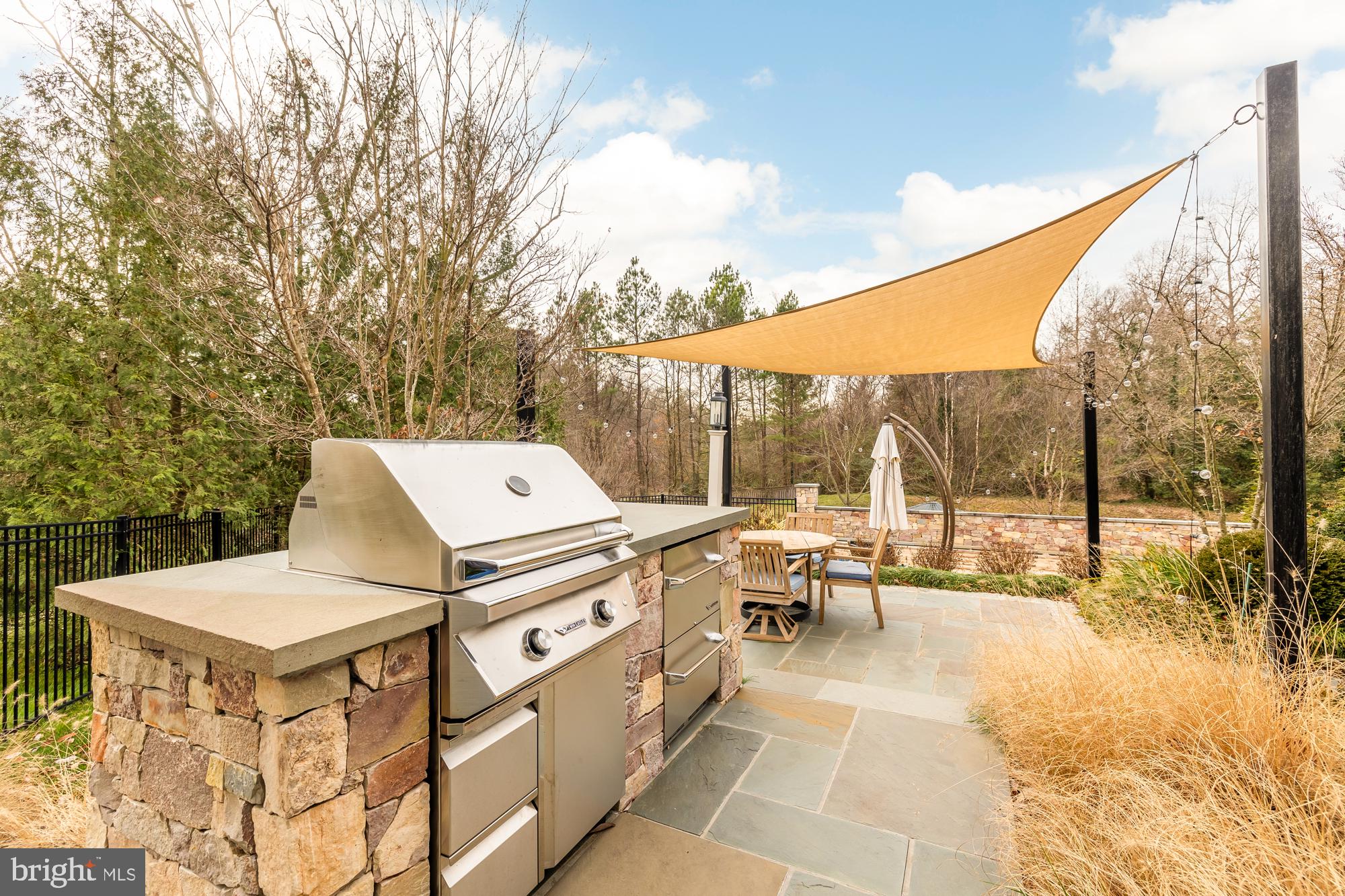 ALEXANDRIA - Residential