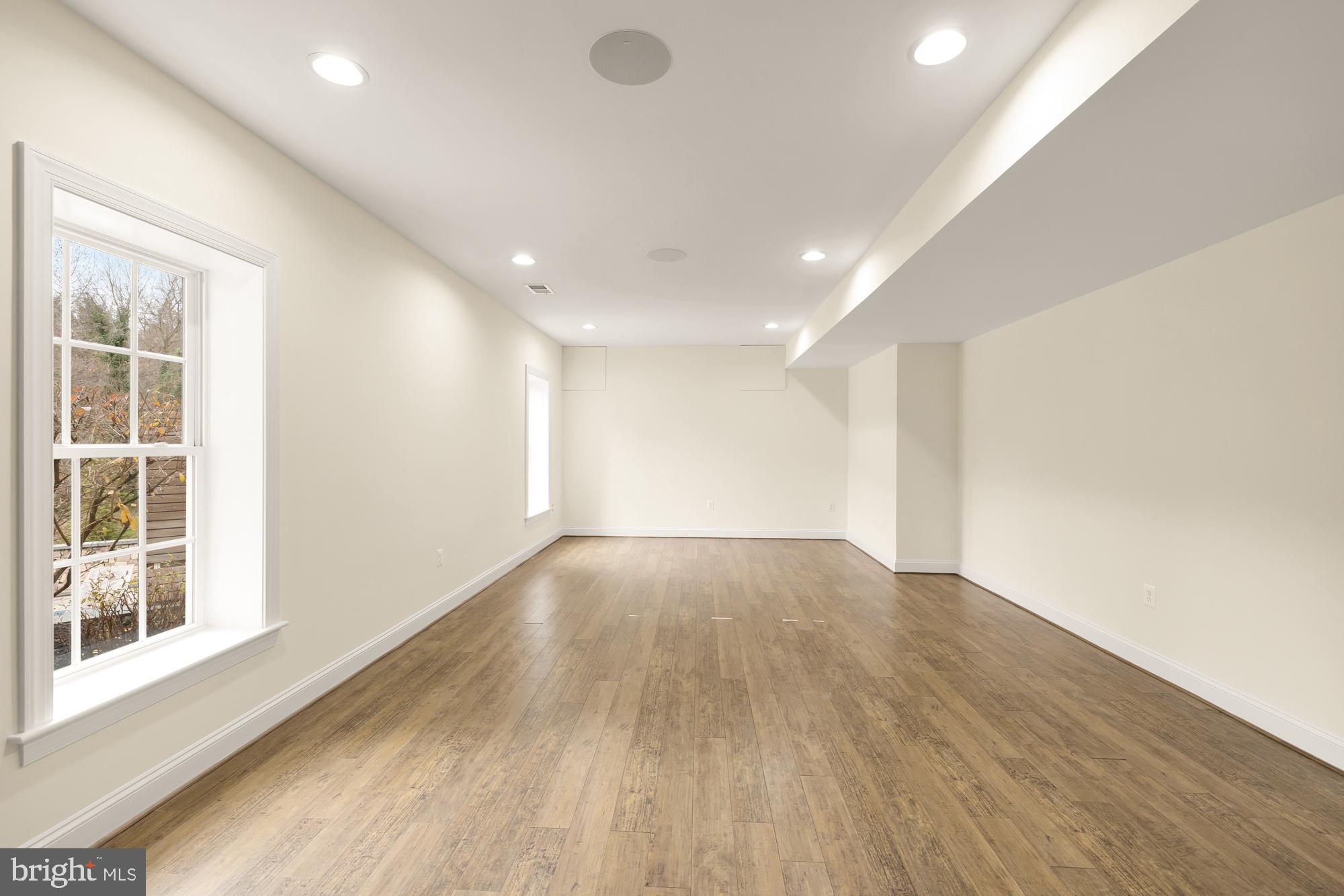 ALEXANDRIA - Residential