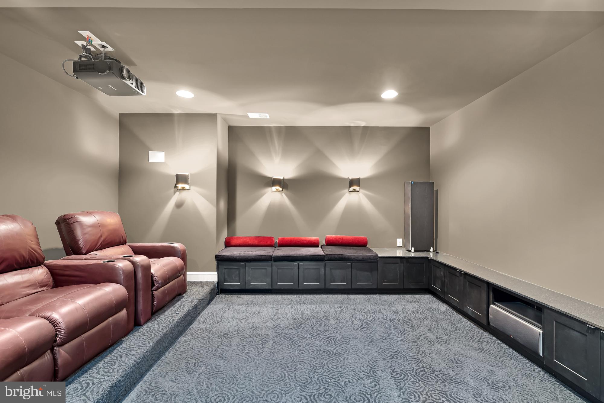 ALEXANDRIA - Residential