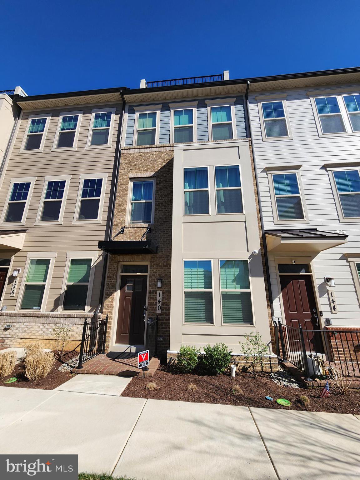 CROWN - Residential Lease