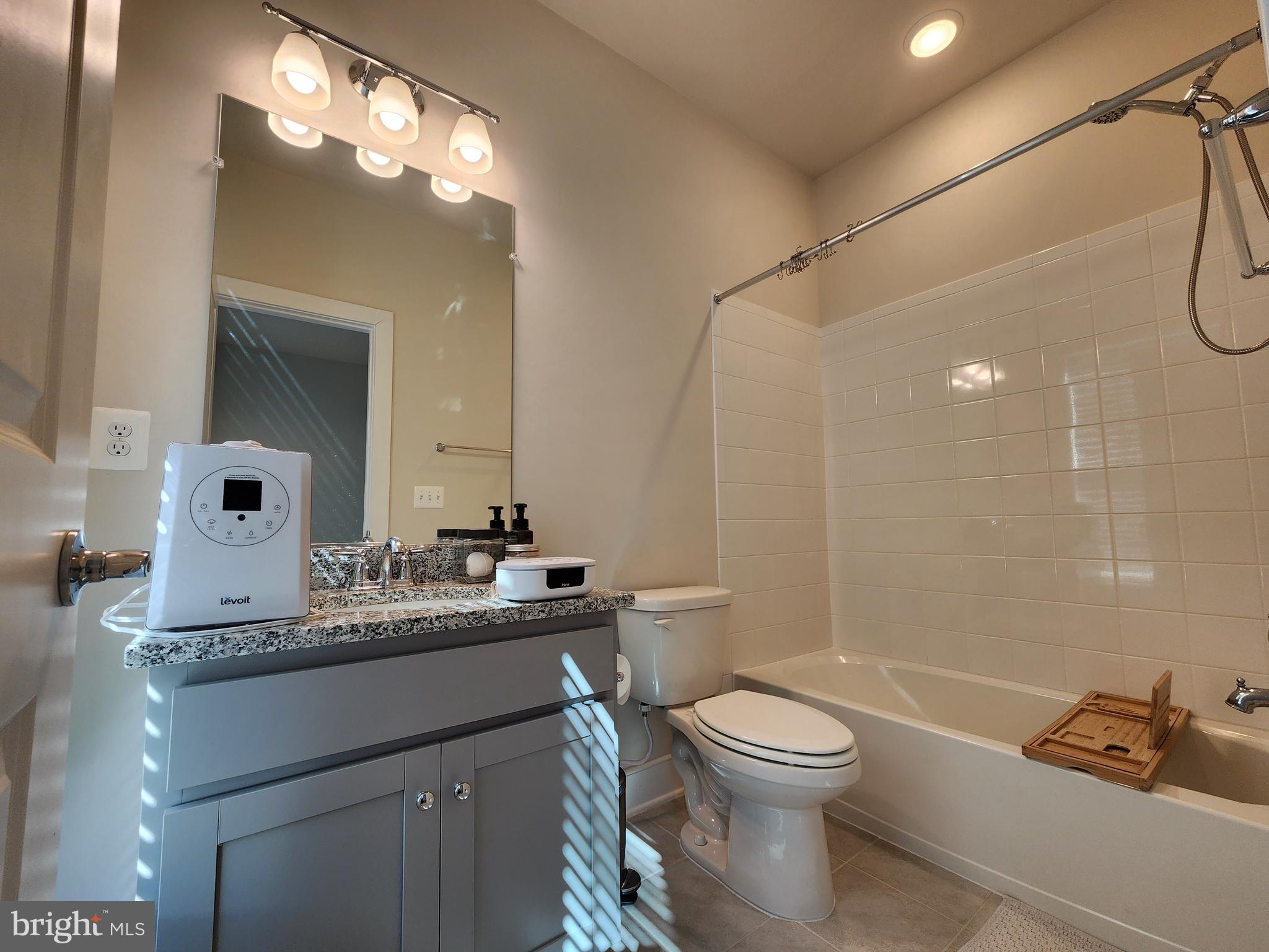 CROWN - Residential Lease