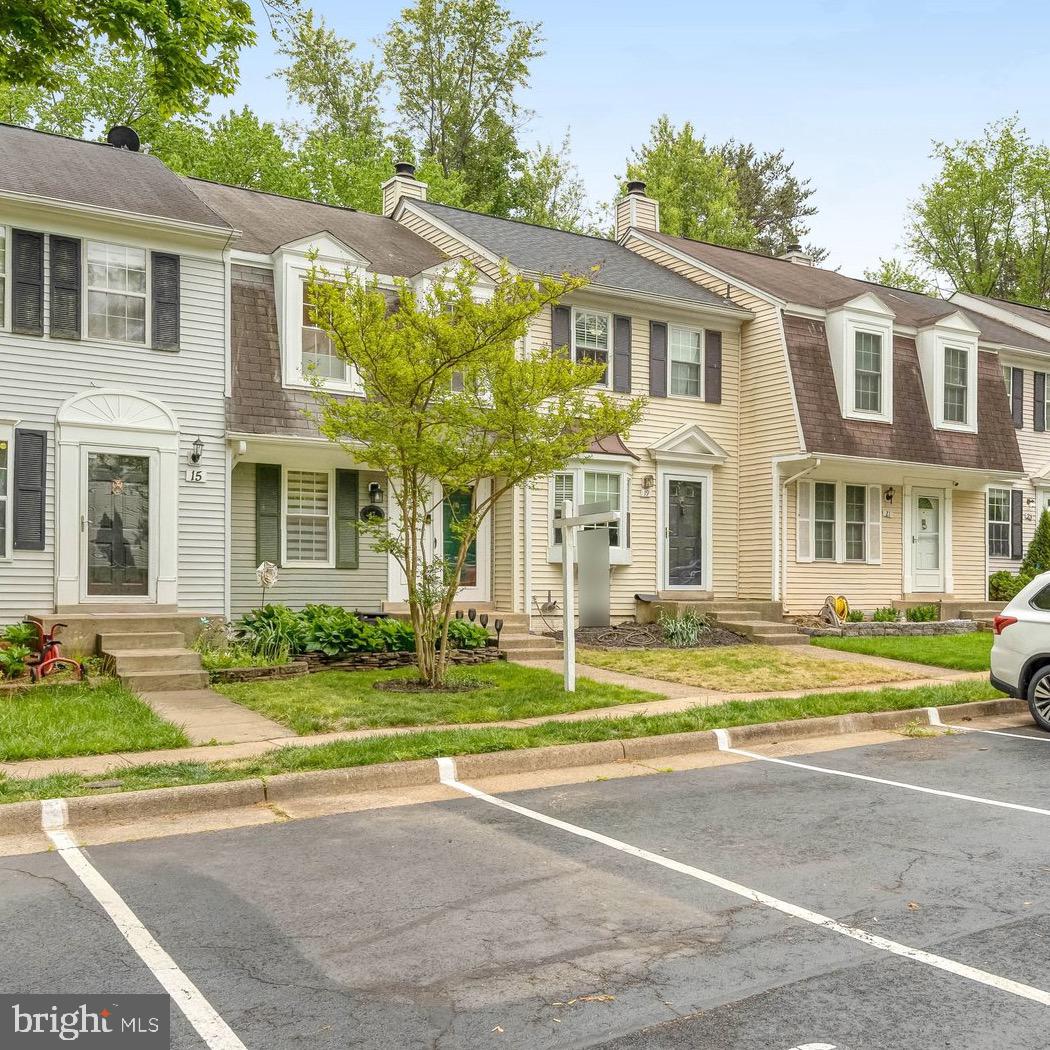 COUNTRYSIDE - Residential