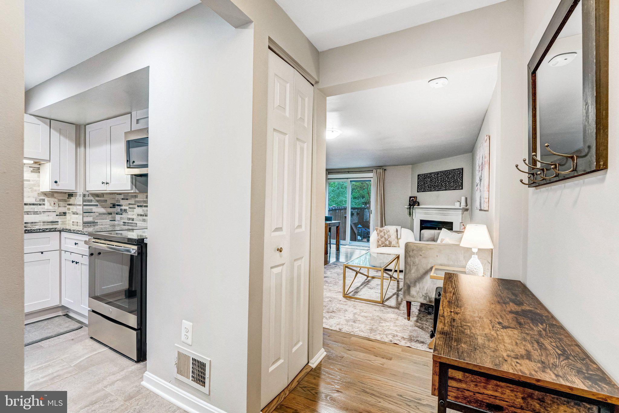 COUNTRYSIDE - Residential