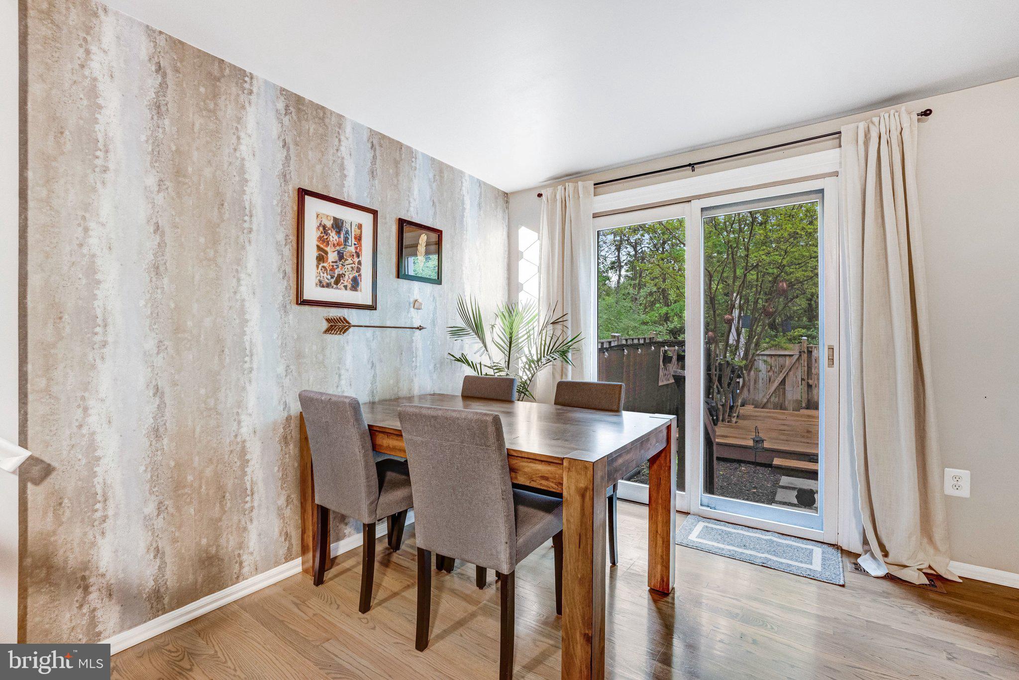 COUNTRYSIDE - Residential