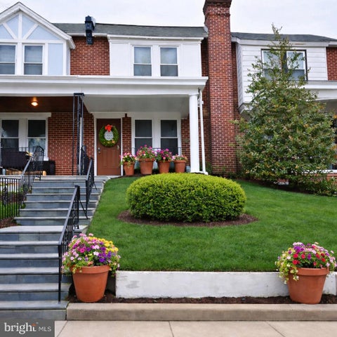 Townhouse For Sale - 5226 Akron Street<br/> PHILADELPHIA, PA 19124