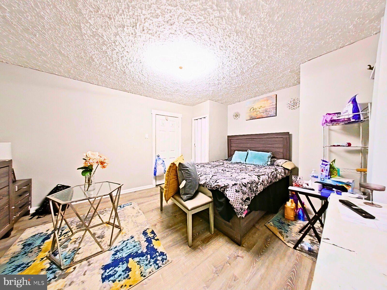 FRANKFORD - Residential