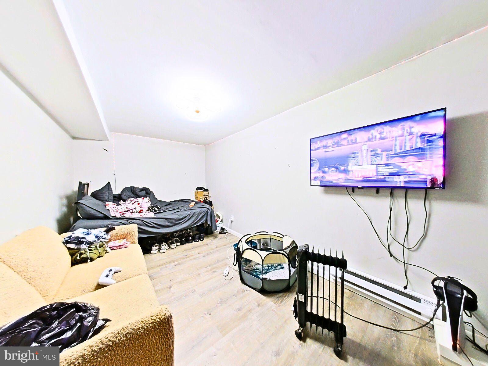 FRANKFORD - Residential