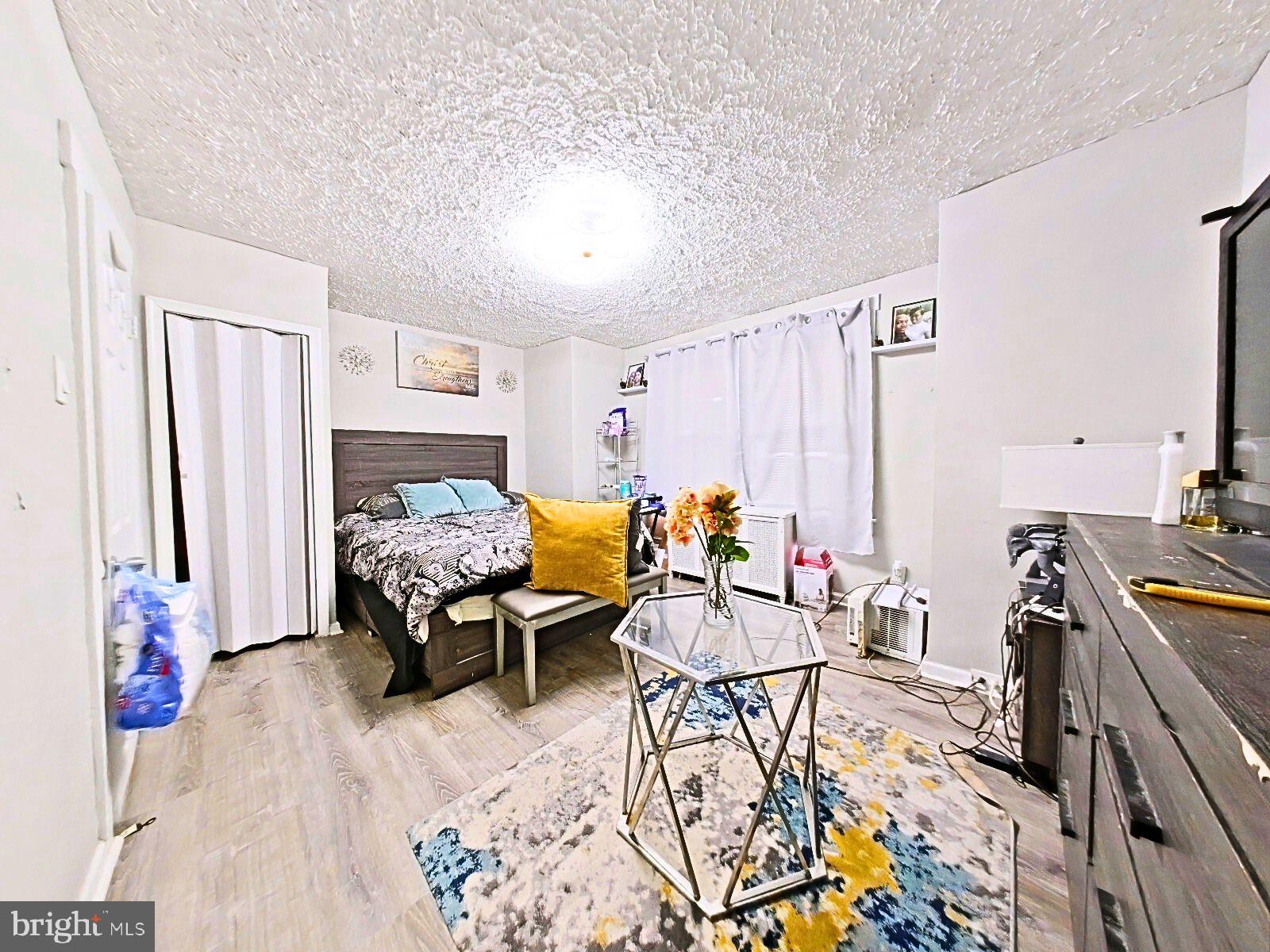 FRANKFORD - Residential