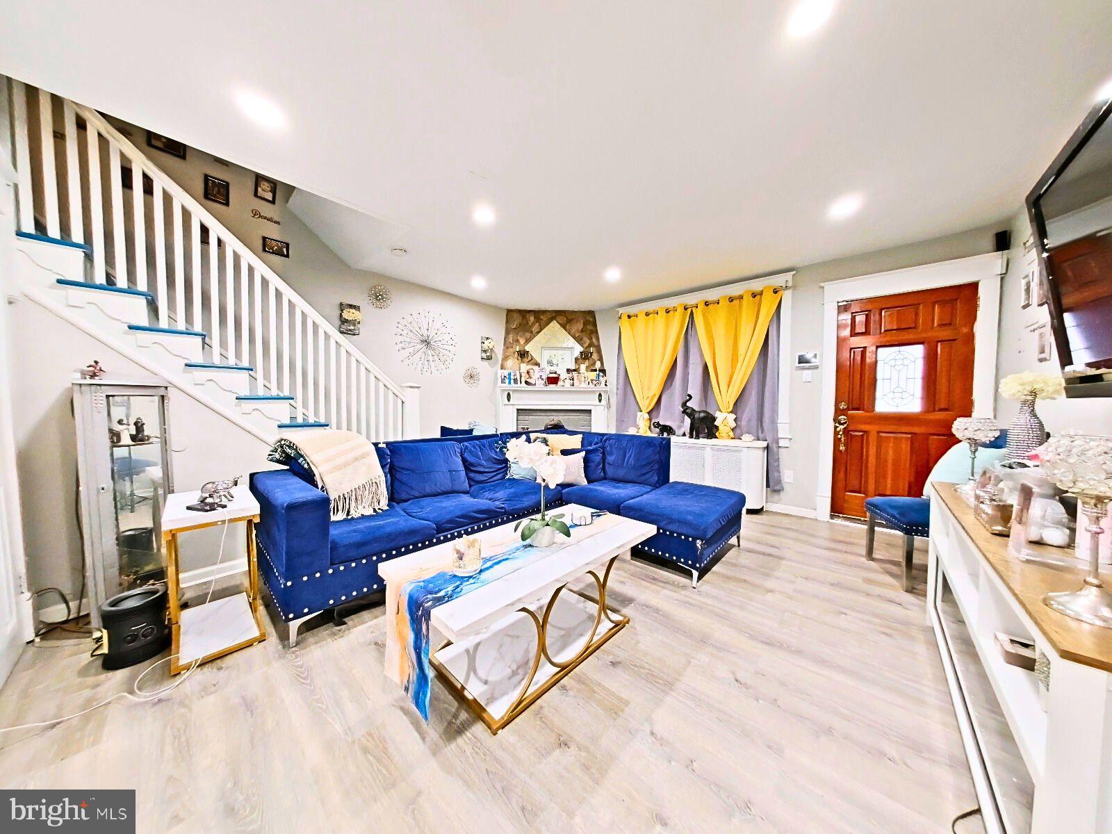 FRANKFORD - Residential