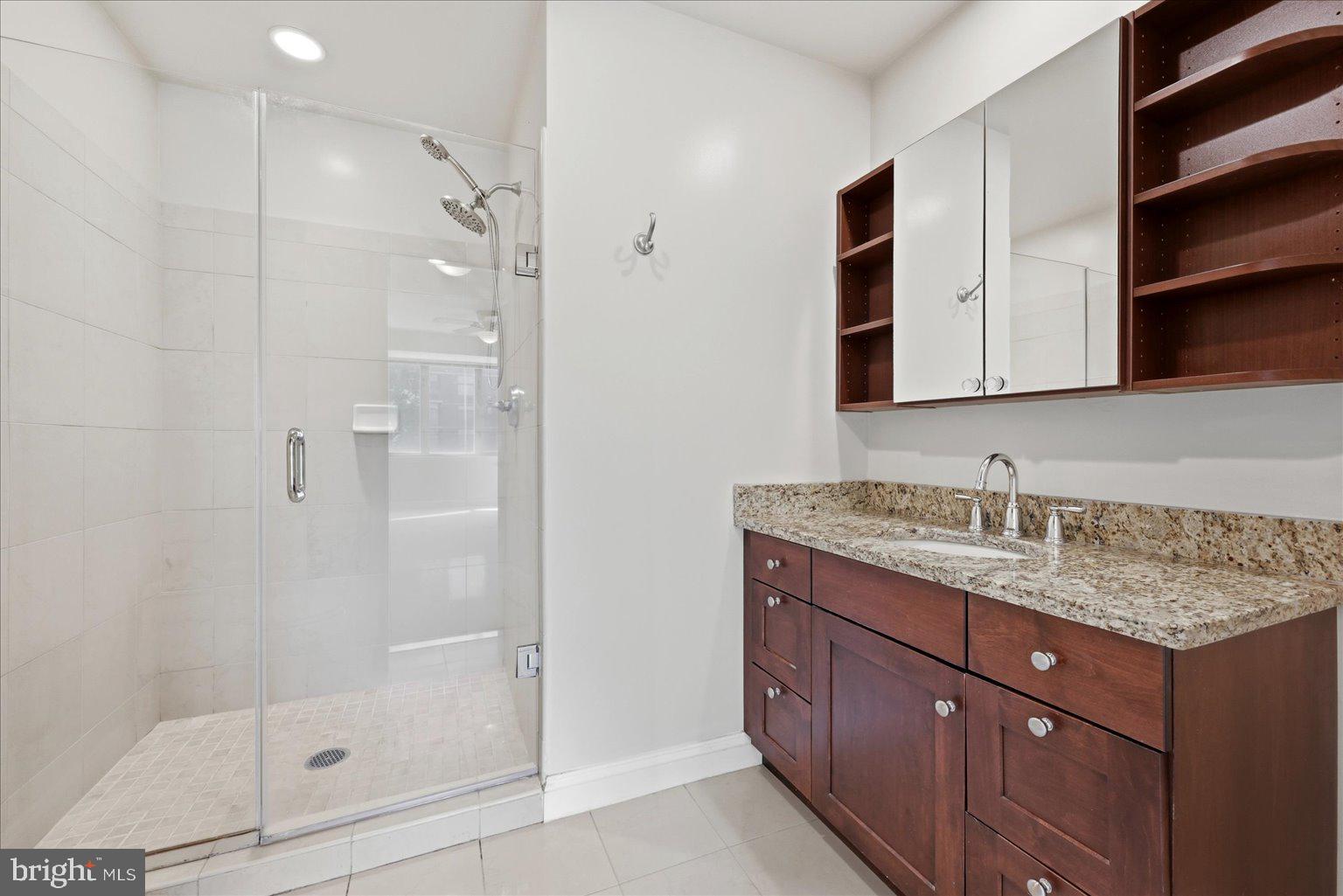 BYRON CONDOMINIUM - Residential