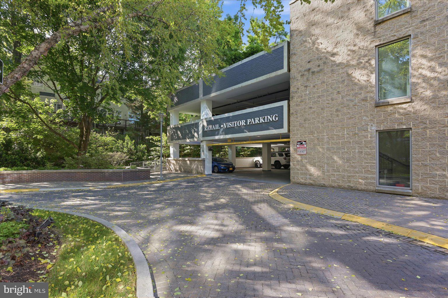 BYRON CONDOMINIUM - Residential
