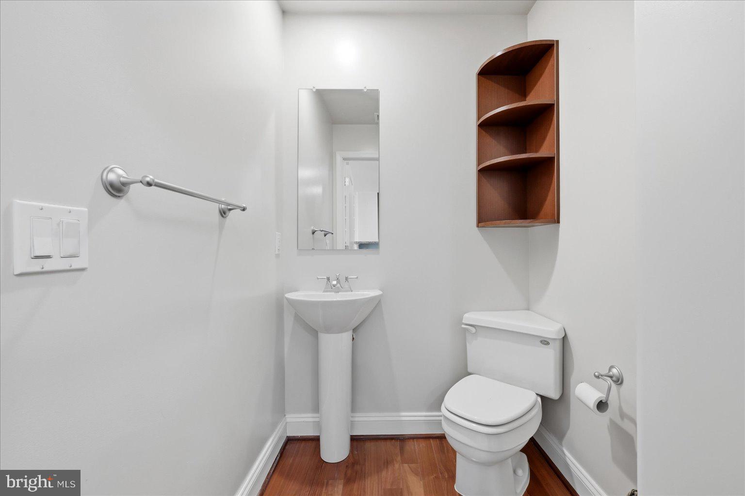 BYRON CONDOMINIUM - Residential