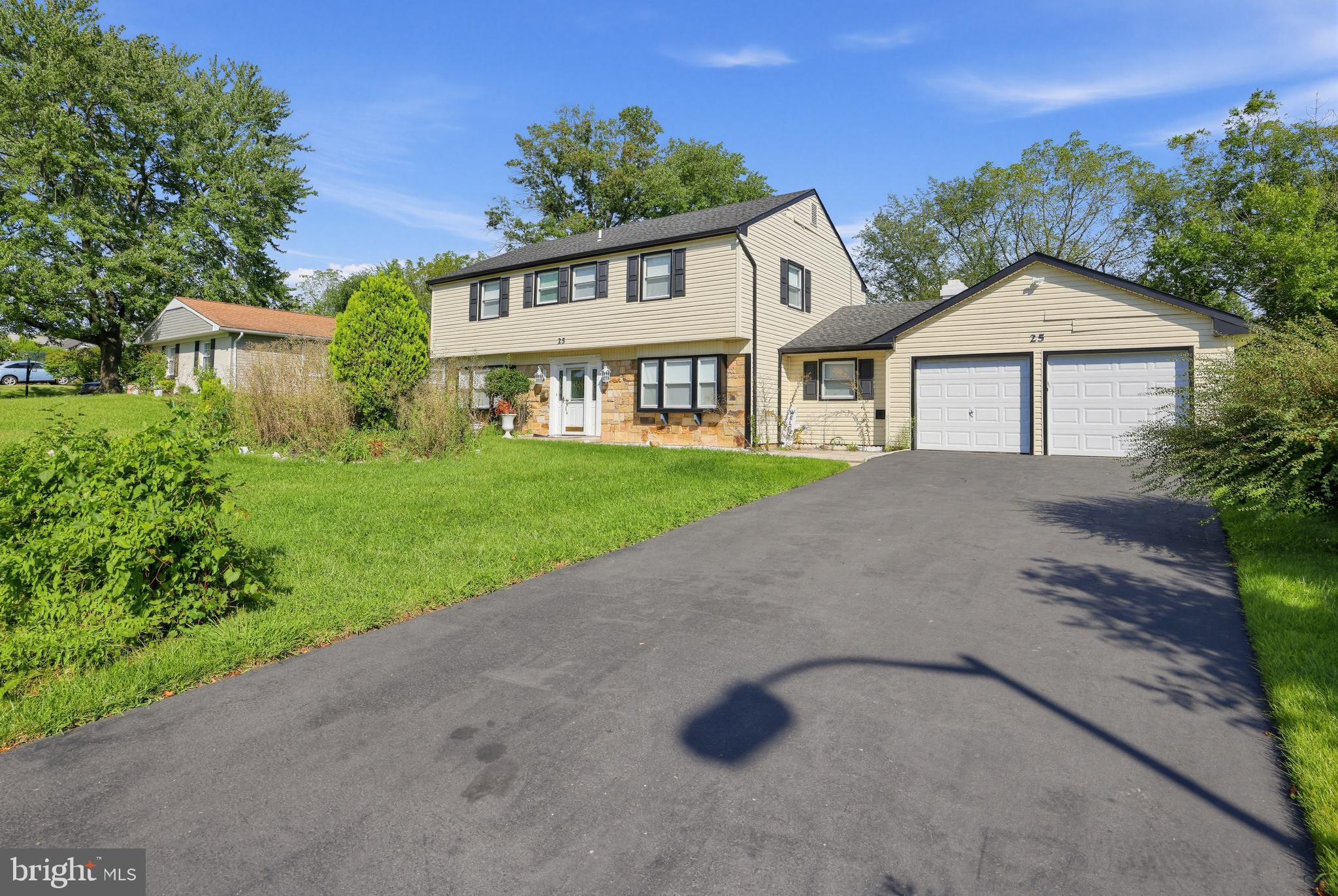 25 TRAYNOR LANE