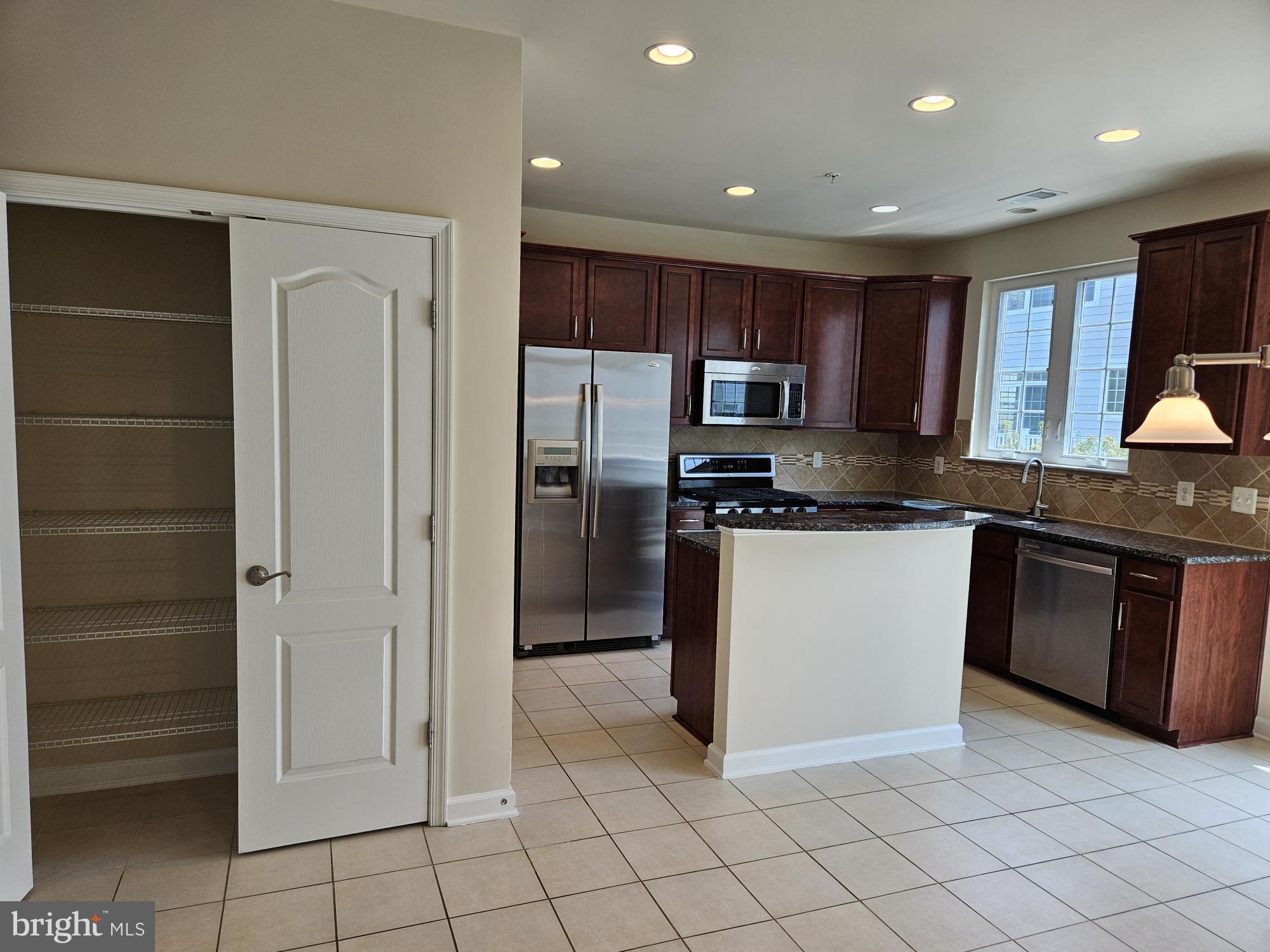 LEESBOROUGH - Residential Lease