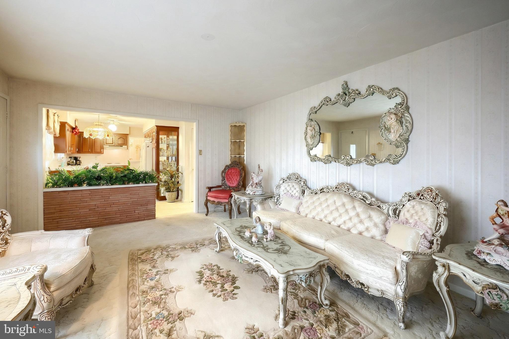 MUMMERT DR. - Residential