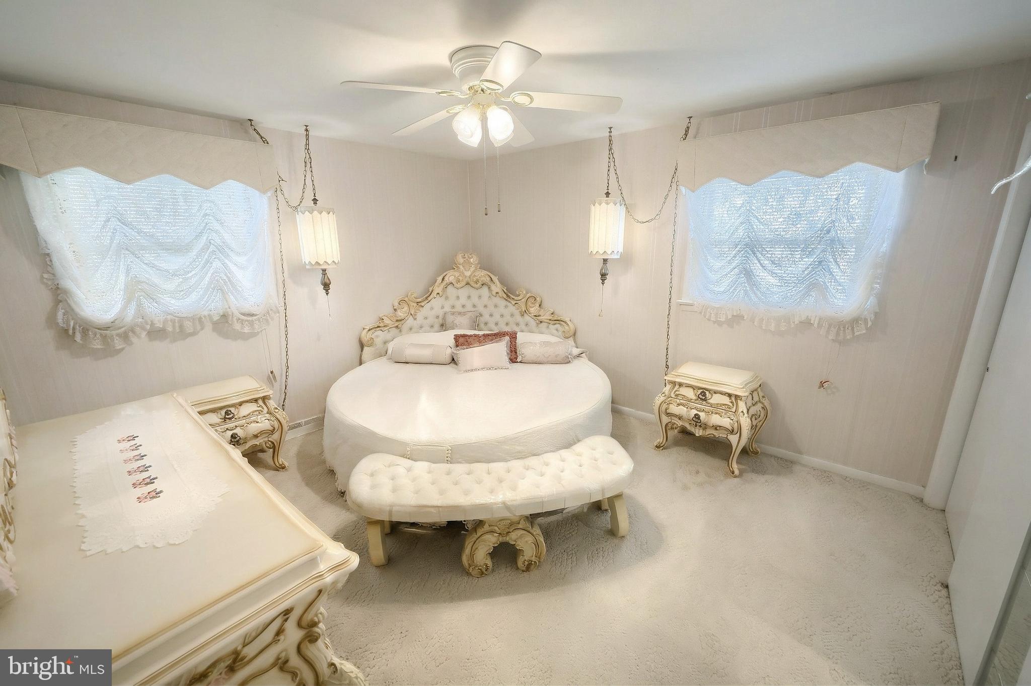 MUMMERT DR. - Residential