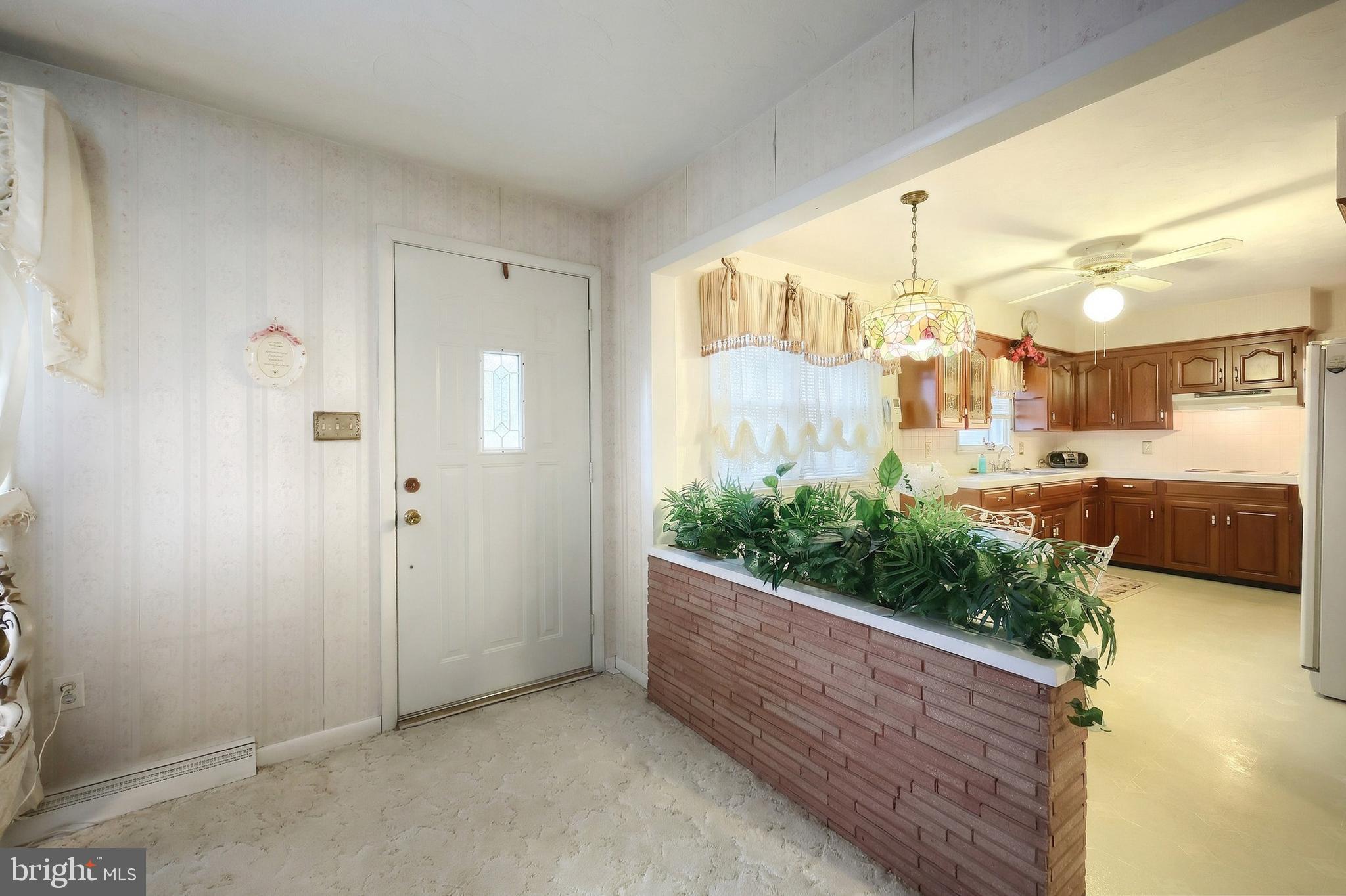 MUMMERT DR. - Residential