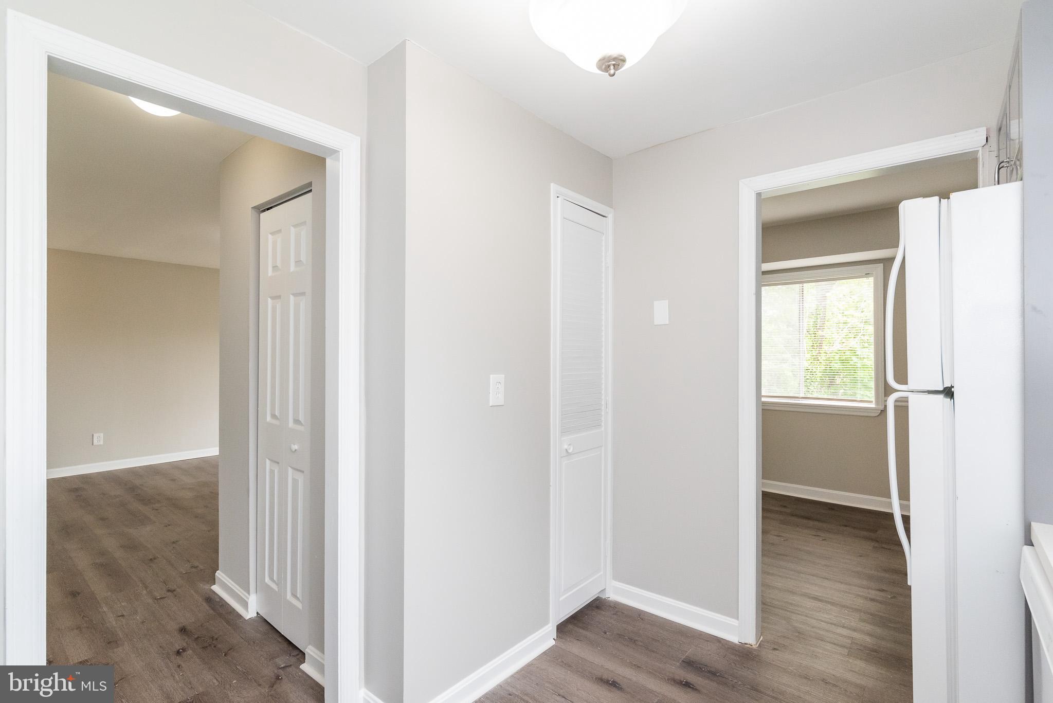 MOORES MILL MANOR - Residential