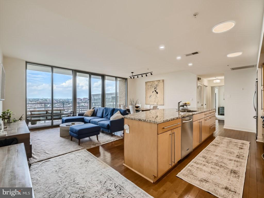 INNER HARBOR - Residential Lease