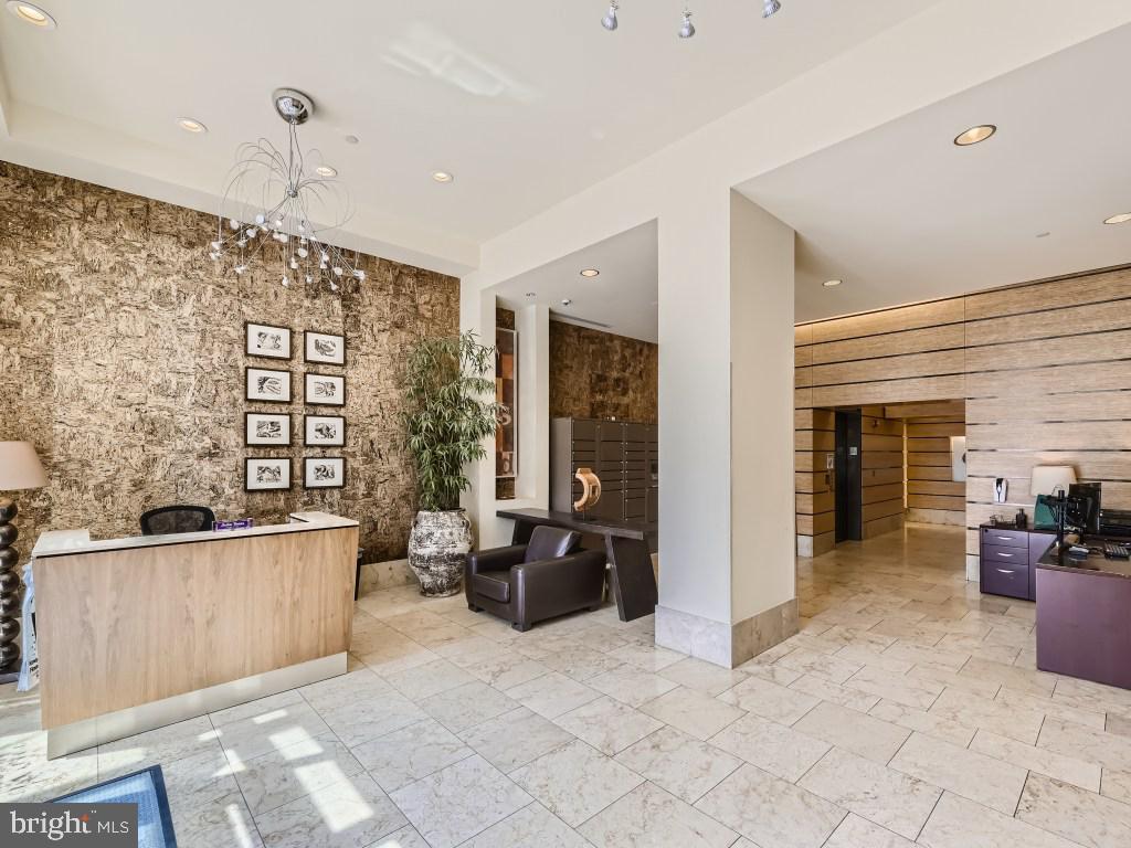 INNER HARBOR - Residential Lease