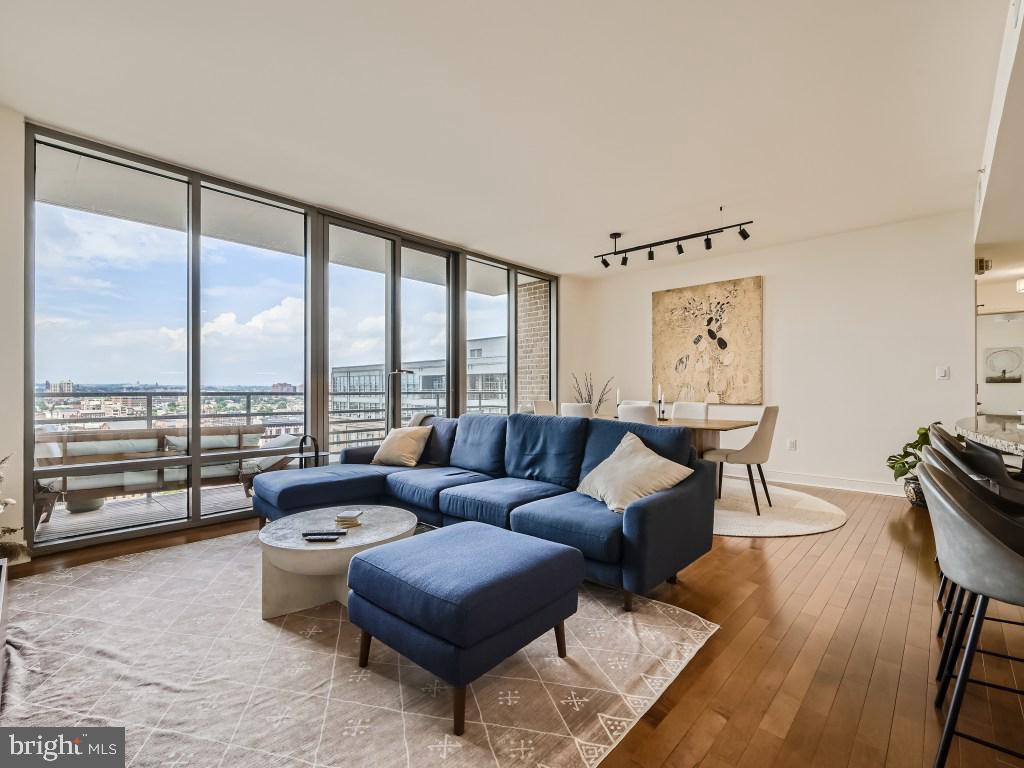 INNER HARBOR - Residential Lease