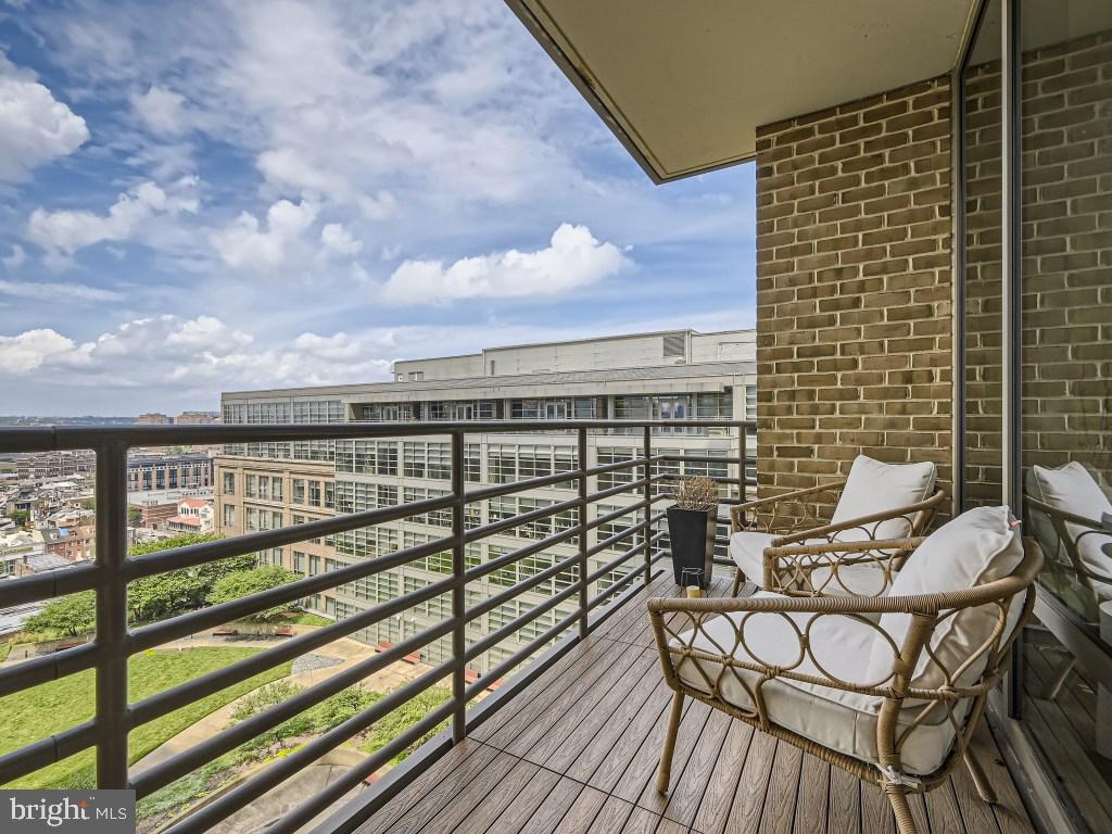 INNER HARBOR - Residential Lease