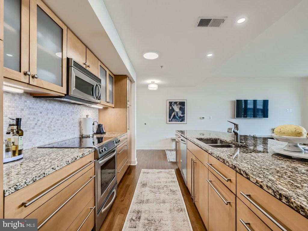 INNER HARBOR - Residential Lease