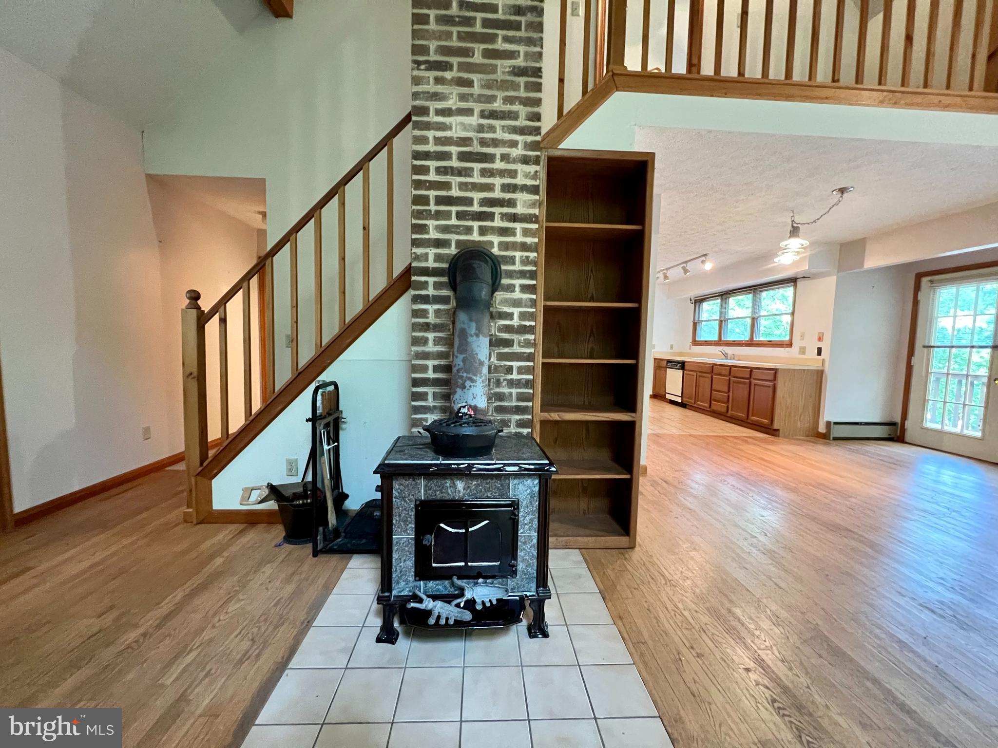 ROCK GAP WOODS - Residential Lease