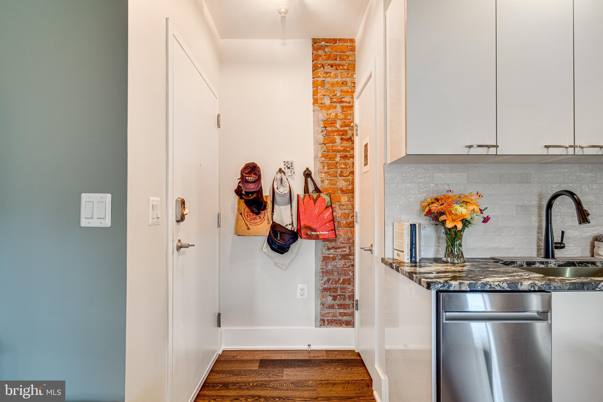 515 N WASHINGTON STREET 307