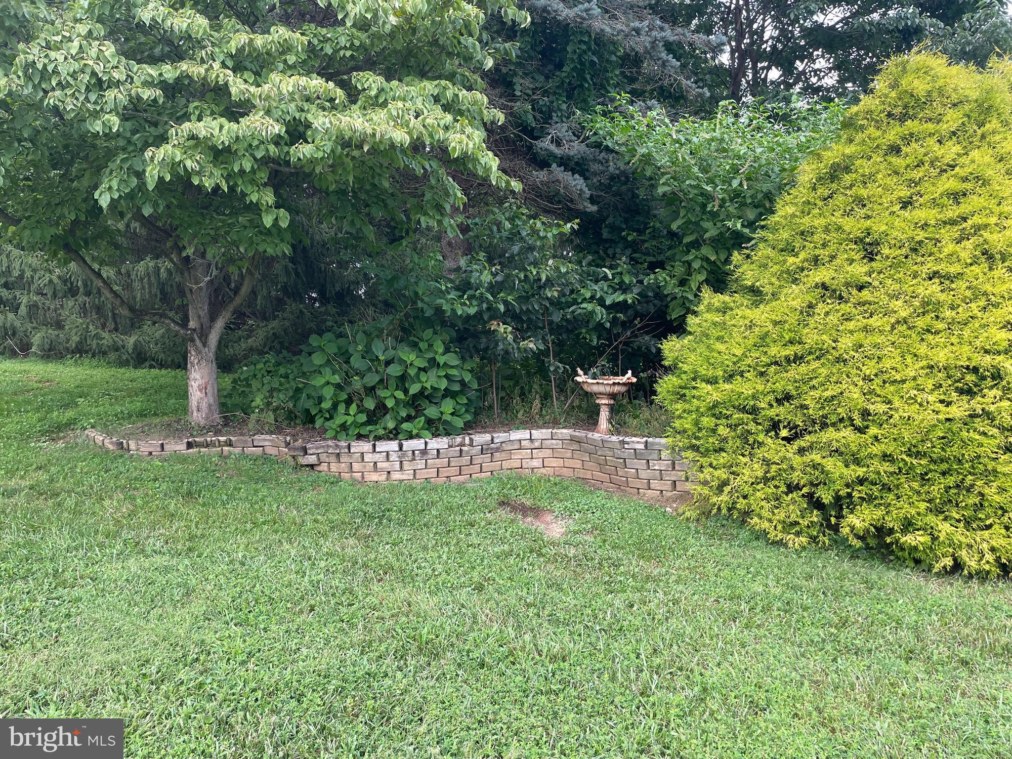 2310 KINGS ARMS DRIVE