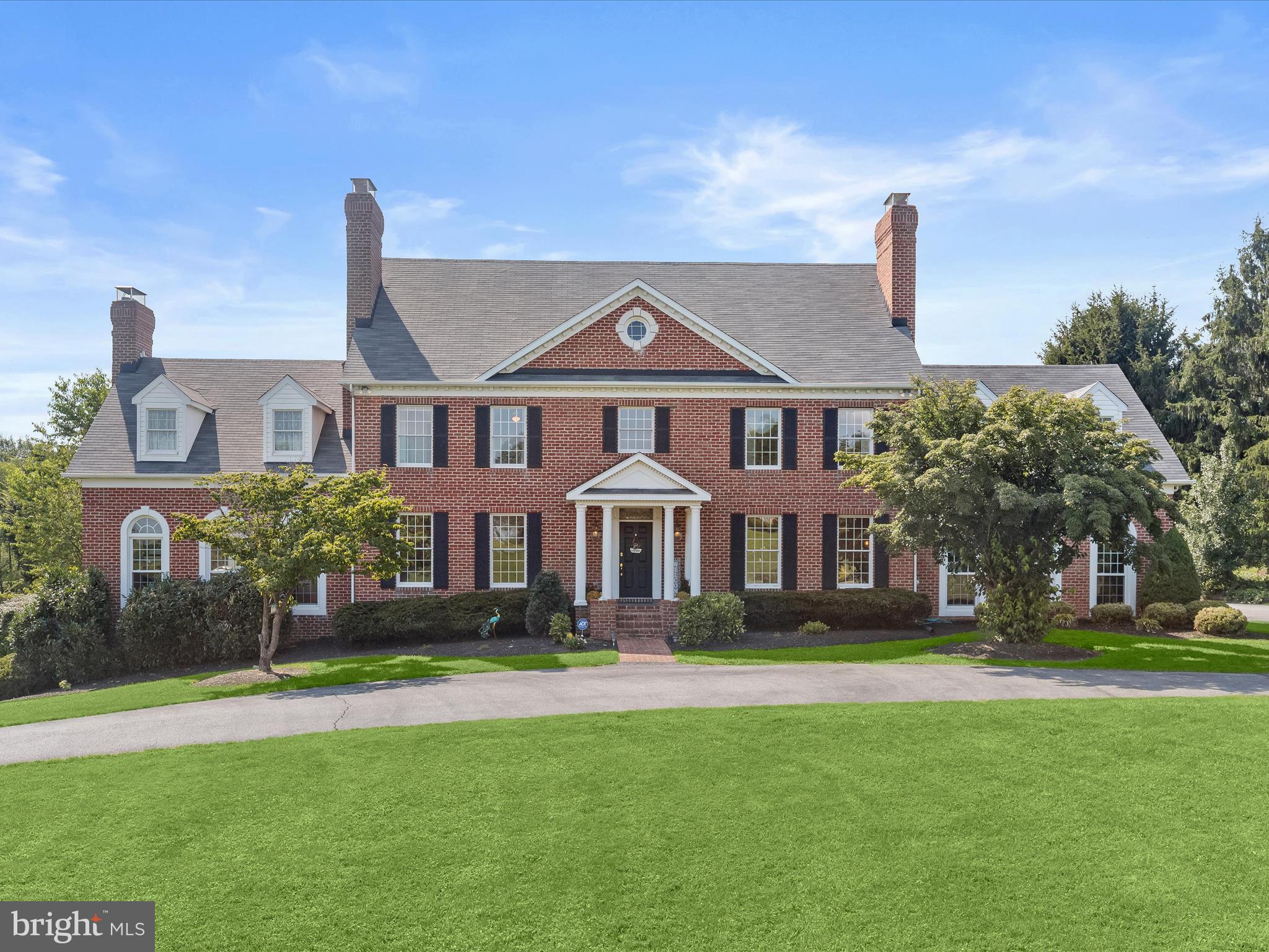 2310 KINGS ARMS DRIVE