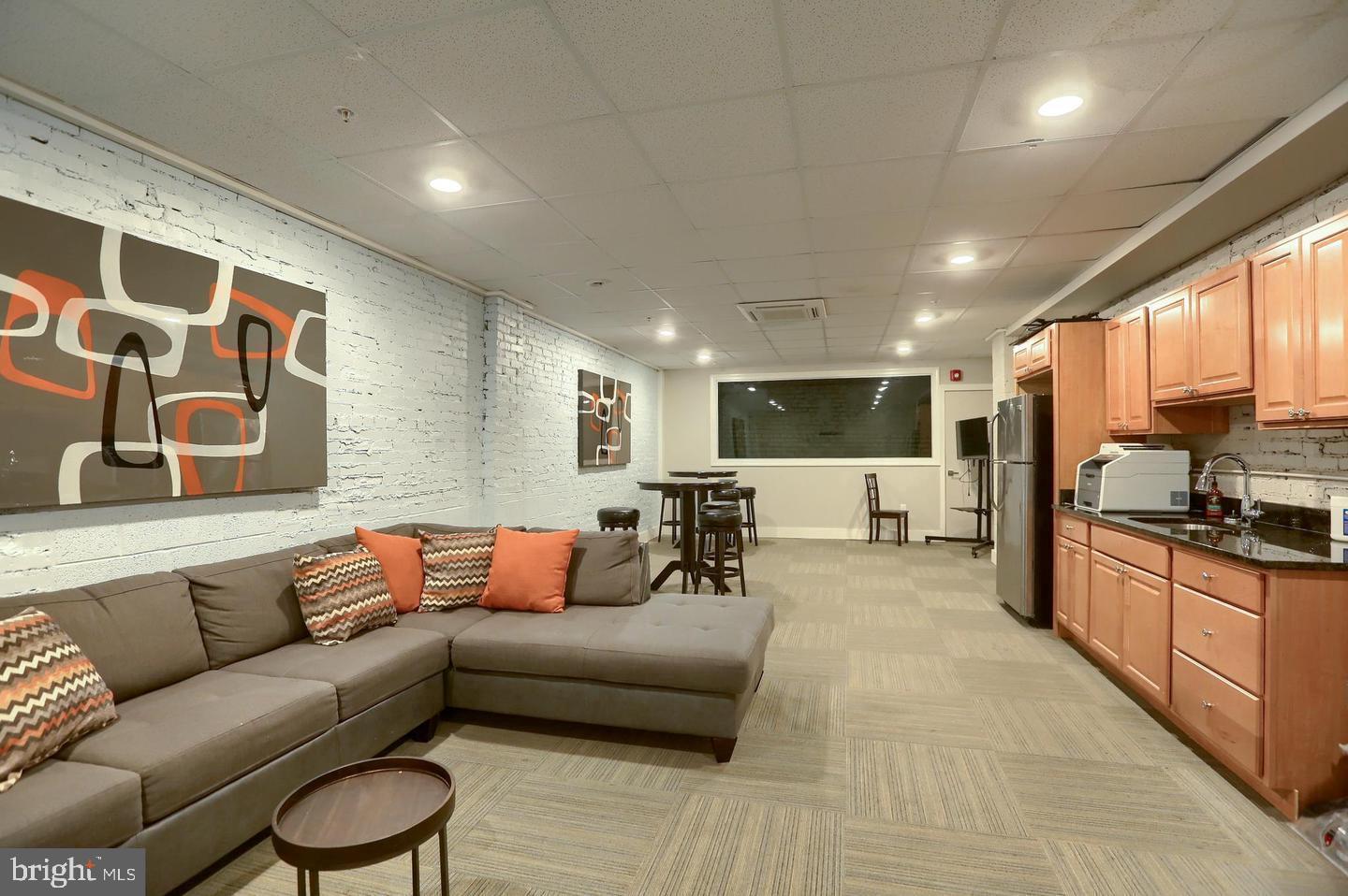 LUX - Residential Lease