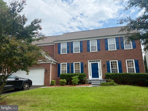 Photo of 12985 Azalea Woods Way, HERNDON, VA 20171 (MLS # VAFX2338562)