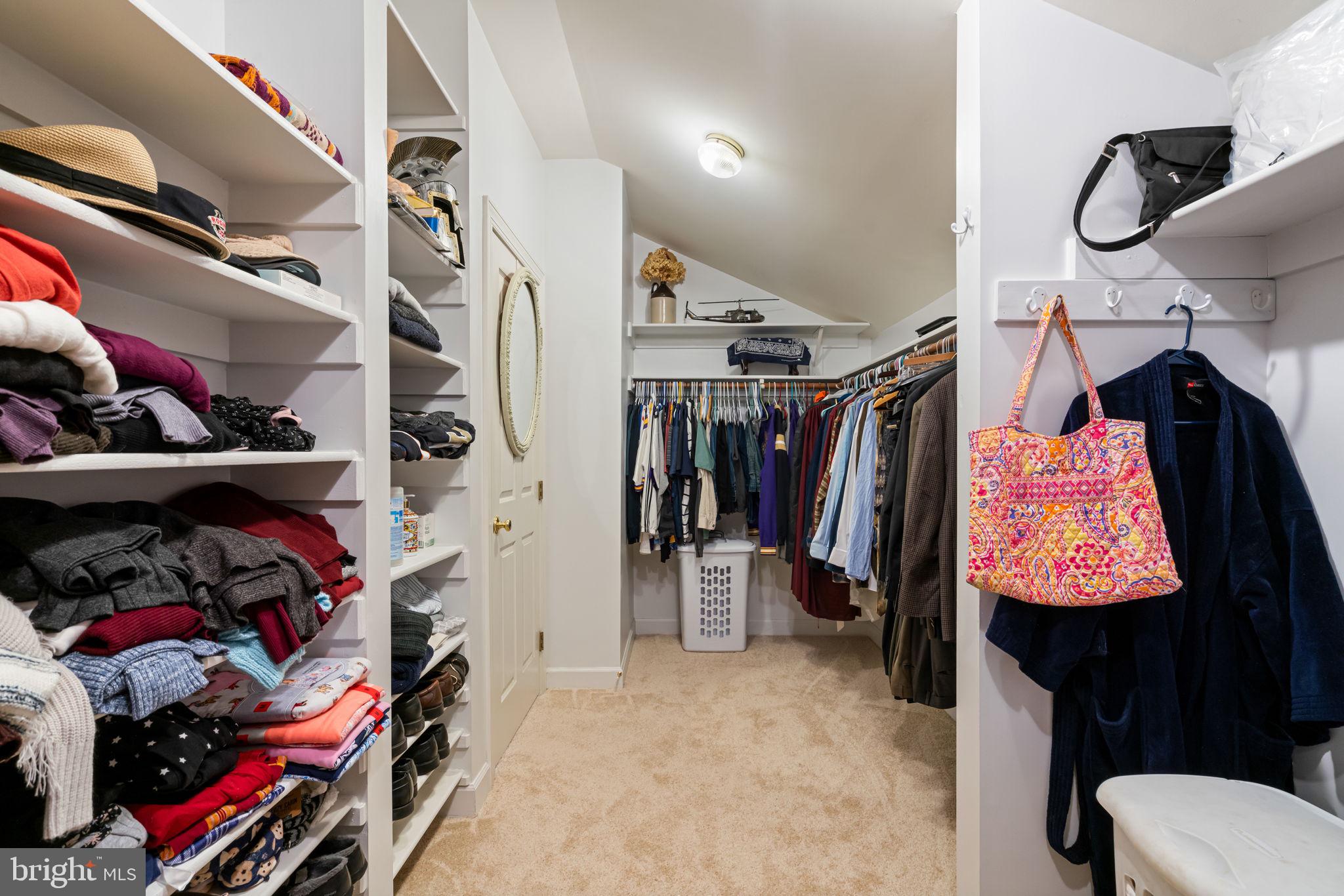 MEADOWBROOK WOODS - Residential