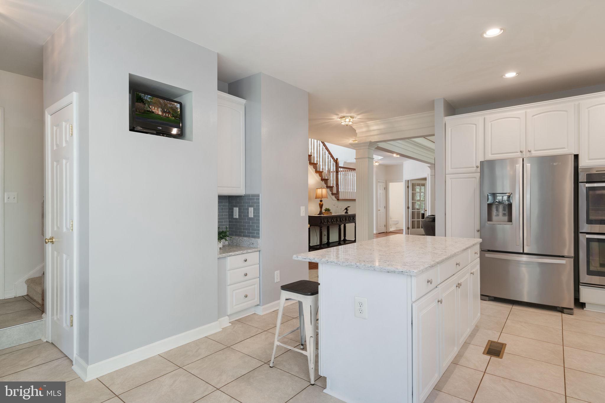 MEADOWBROOK WOODS - Residential