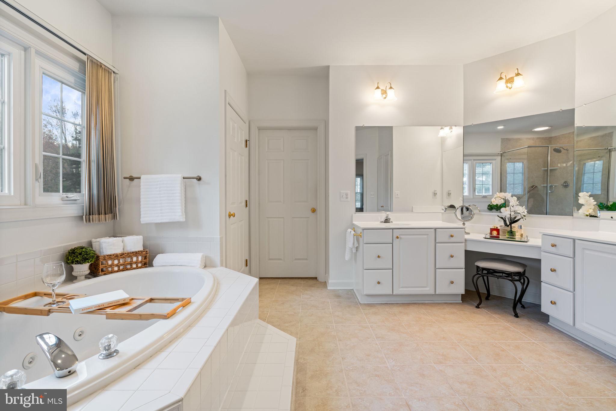 MEADOWBROOK WOODS - Residential