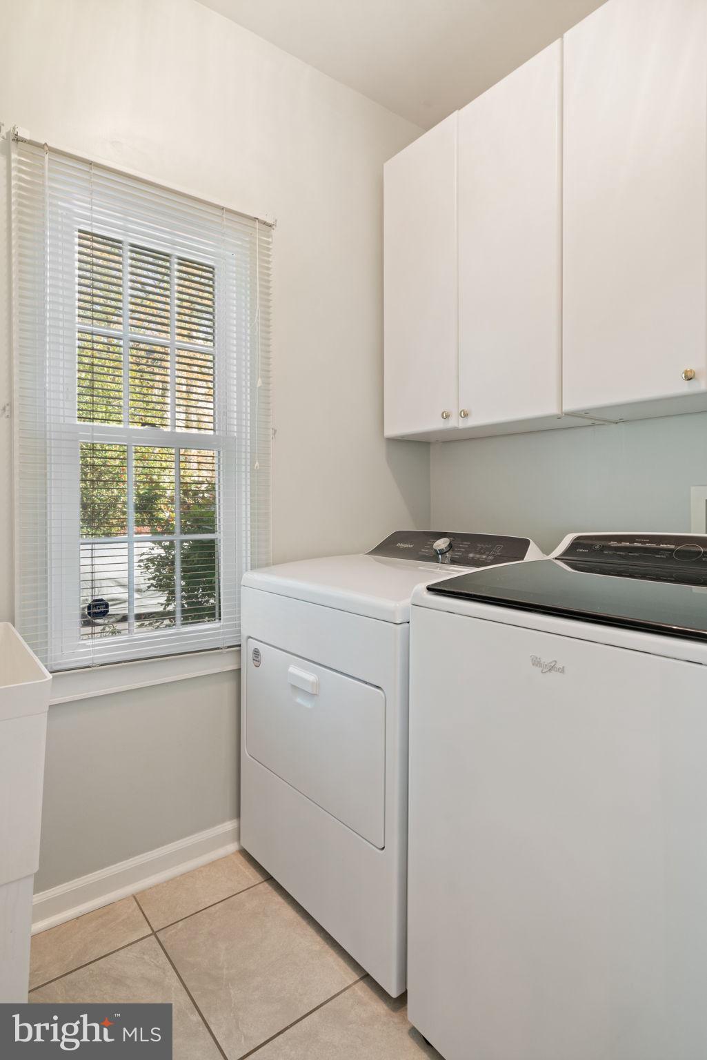 MEADOWBROOK WOODS - Residential